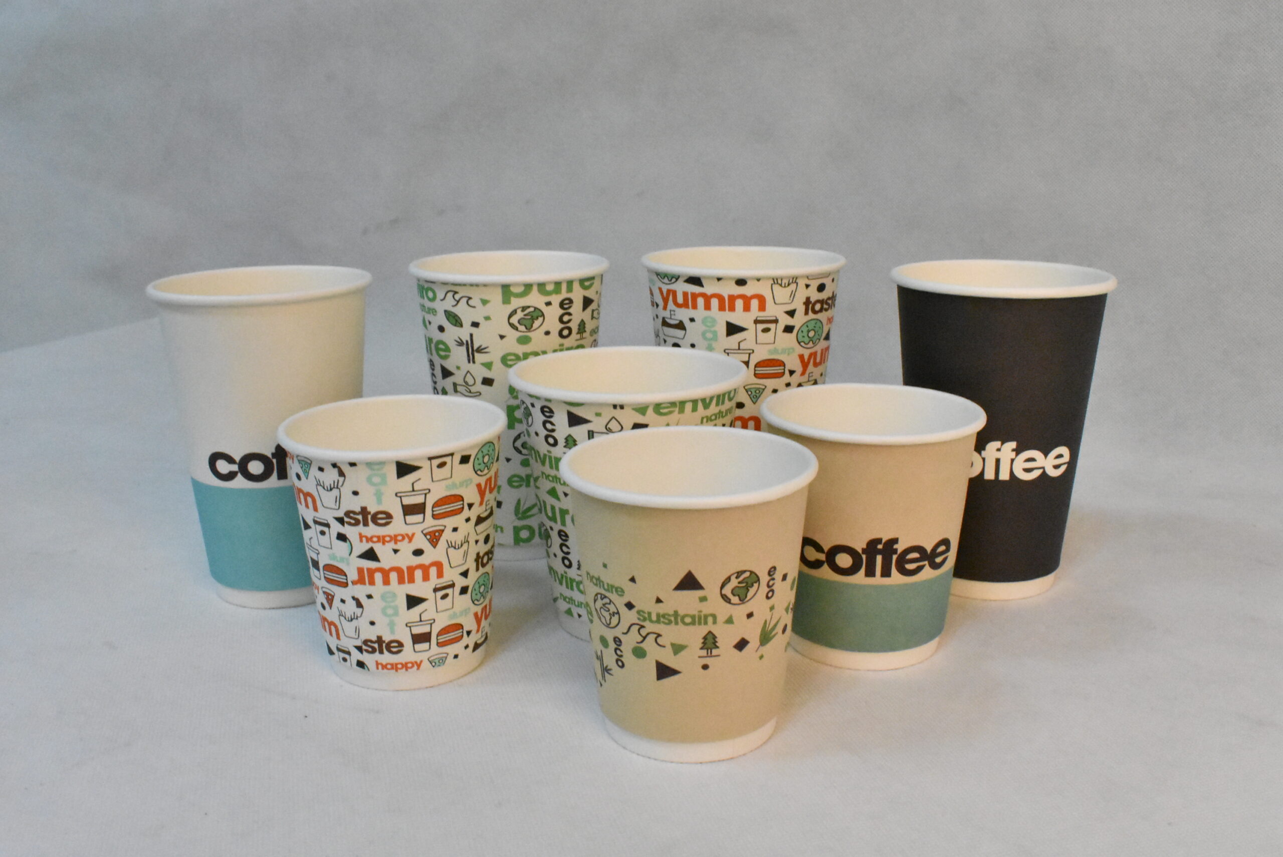Choosing the Right Cup Material: Plastic vs Paper