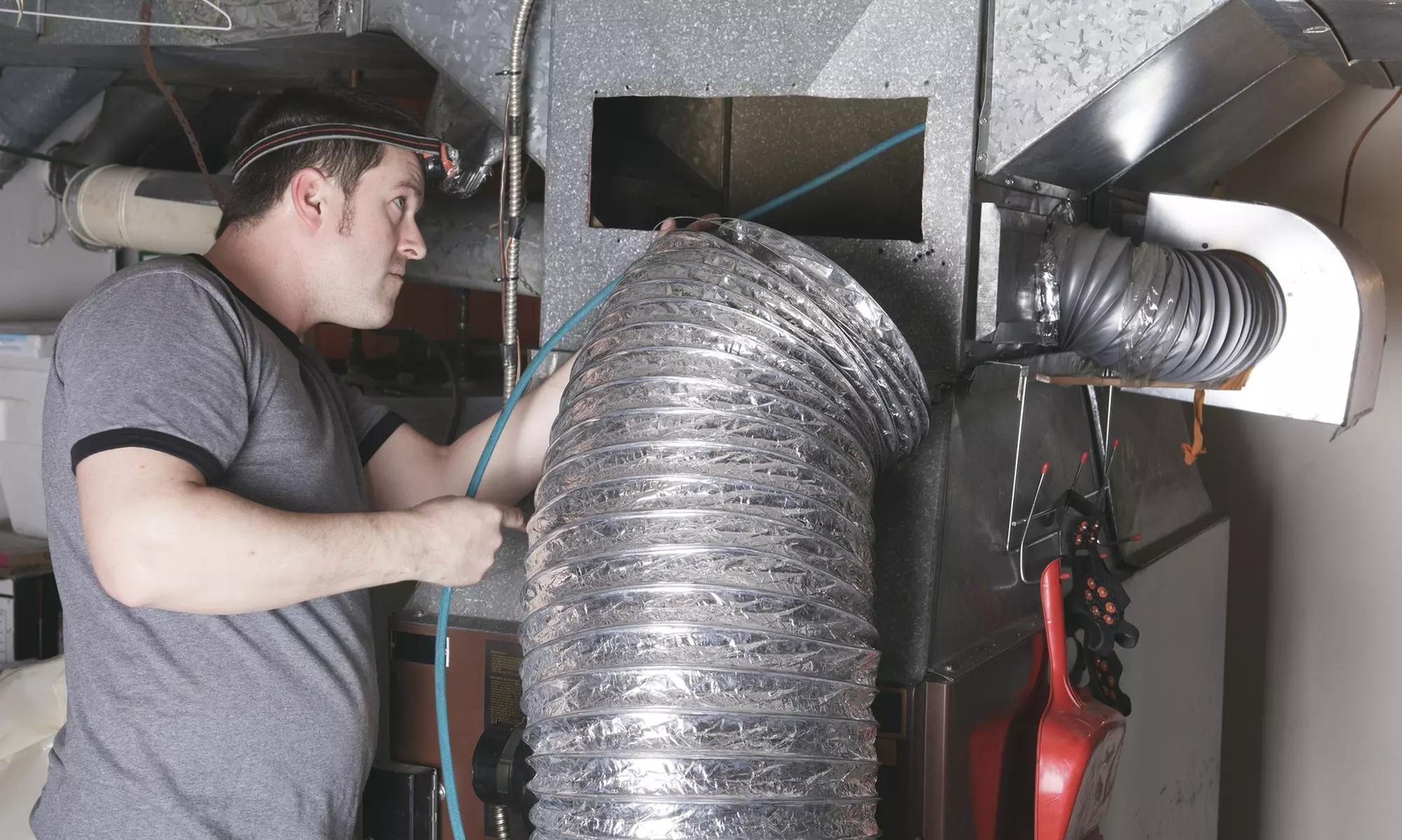 Negative Pressure Air Duct Cleaning in Charleston