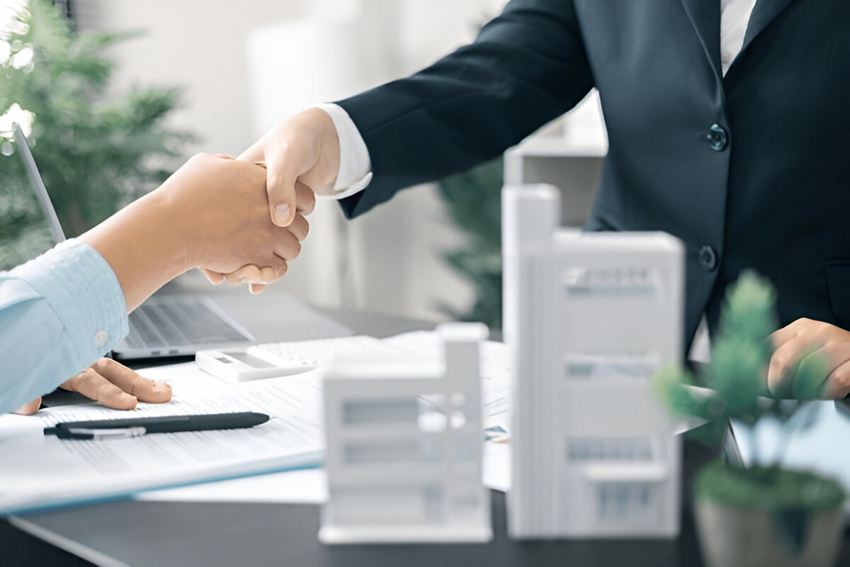 Real Estate Agent