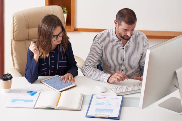 Why UK Accountants Should Leverage Accounting Outsourcing Services for Growth