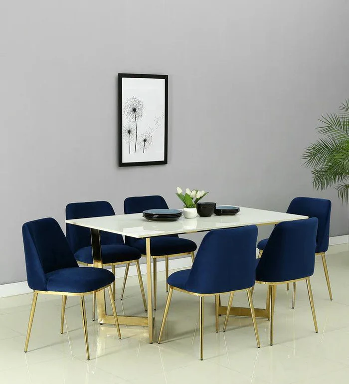 dinig table set