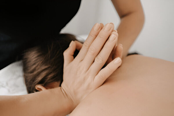 How a Massage4uva Massage Therapist Improves Your Posture Long-Term? massage therapist