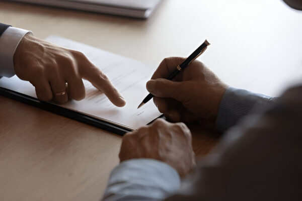 Why High Mortgage Rates Make Realtors More Valuable to Buyers realtors