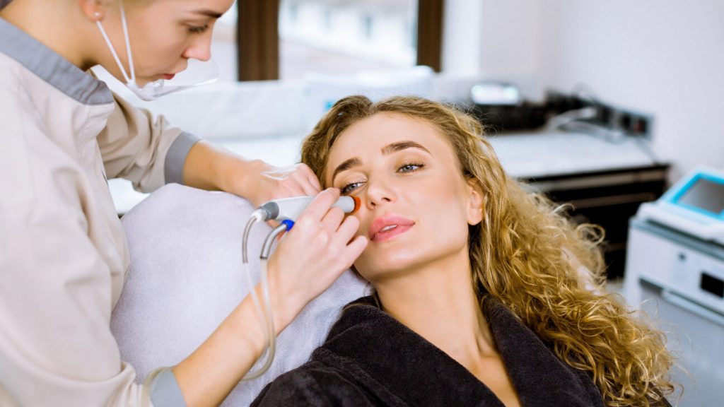 Is HydraFacial a Solution for Dry and Dehydrated Skin