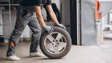 Flat Tyre Repair Services in Dubai